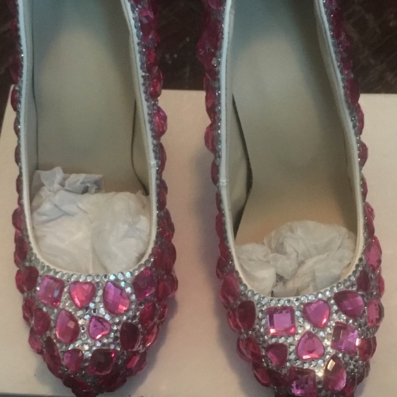 Stiletto hell. - Picture 2 of 2